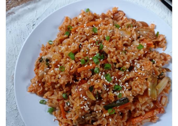 Resep Kimchi Bokkeumbap Oleh Mama Queen Cookpad