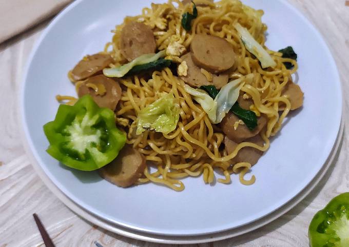 Resep Mie Goreng Bakso Oleh Saomi Mayhai Cookpad