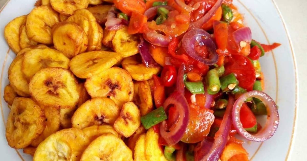 Plantain Chips With Sauce Recipe By Tonia Ugochukwu Bishop Cookpad