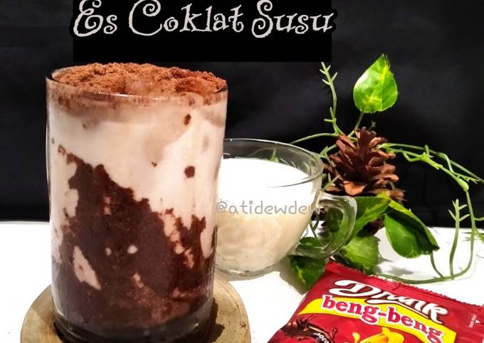 Resep Es Coklat Susu Oleh Ati Dewanthi Cookpad