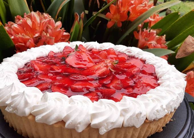 Tarta De Frutillas Y Chantilly Receta De Norali Cookpad