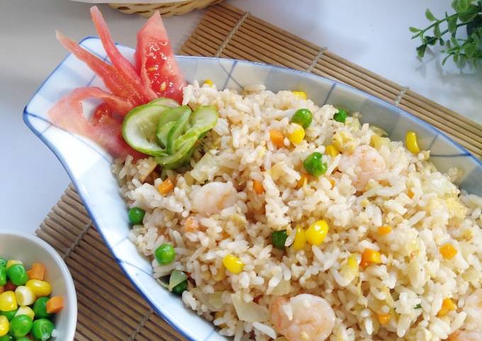 Resep Nasi Goreng Putih Hong Kong Oleh Yoria Kitchen Cookpad