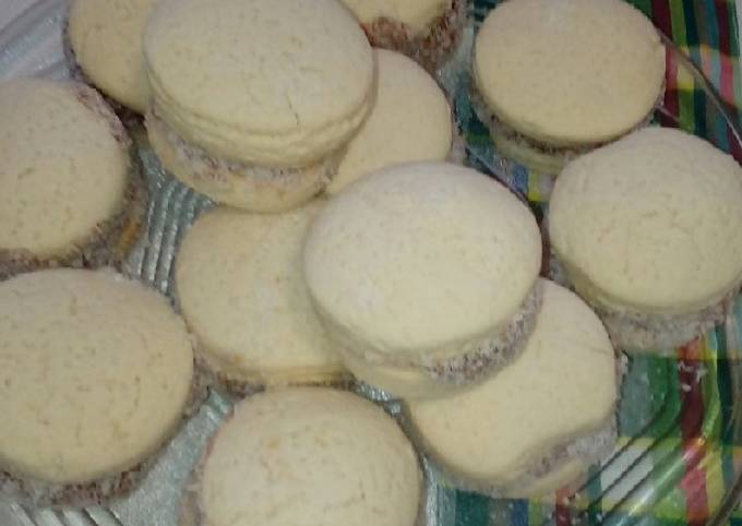 Alfajores de almidón de maíz Receta de Maria Porcal Cookpad