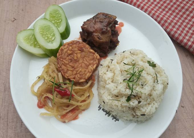 Resep Nasi Daun Jeruk Oleh Nungky Wijaya Cookpad