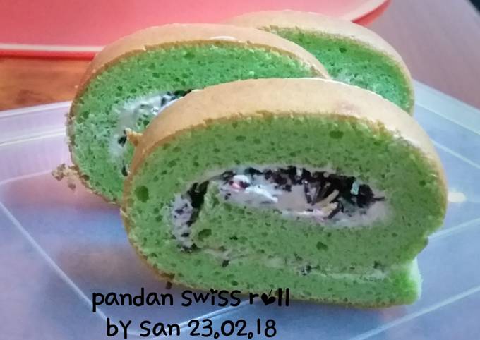 Resep Pandan Swiss Roll Oleh San S Kitchen Cookpad