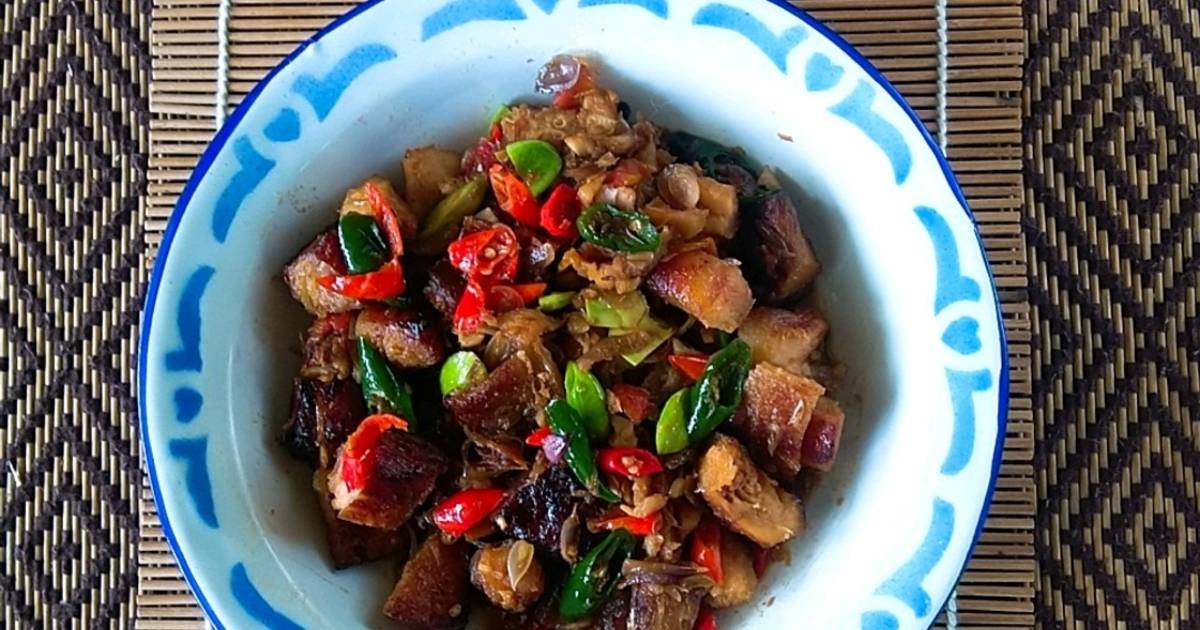 Resep Tumis Ikan Pari Asap Iwak Pe Oleh Nidarudi Cookpad