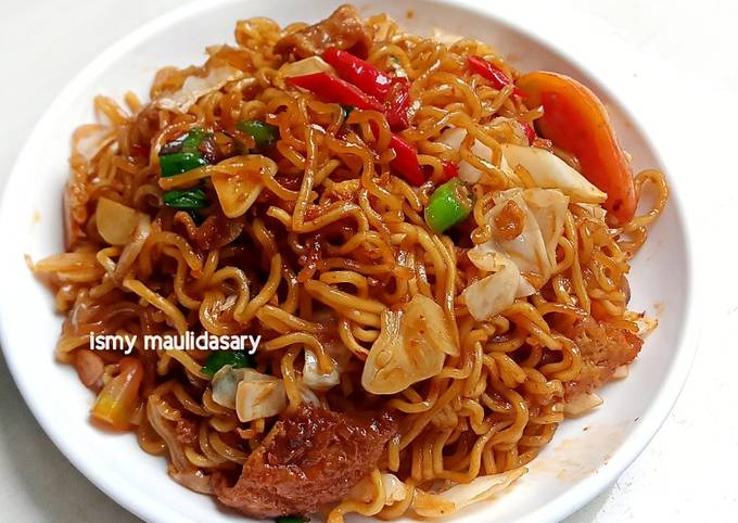 Resep Mie Goreng Pedas Manis Oleh Ismy Maulidasary Cookpad