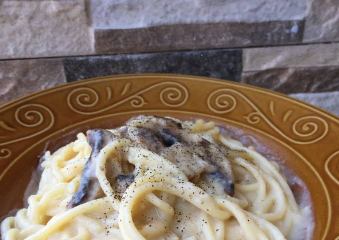 Resep Creamy Mushroom Spaghetti Oleh Dita Alviet Cookpad