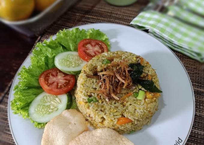 Resep Nasgor Teri Cabe Ijo Daun Kari Oleh Heny Widiastuti Cookpad