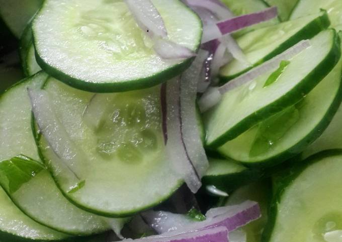 Ensalada De Pepino Y Cebolla Morada Receta De Mamucha Silvia Cookpad