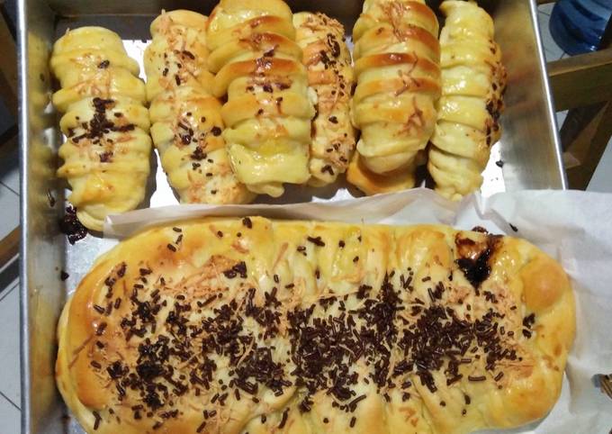 Resep Roti Pisang Coklat Keju Jumbo Oleh Hafa Kitchen Cookpad