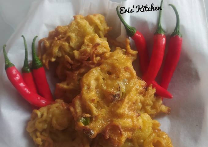 Resep Bakwan Mie Instant Oleh Eha Riskii Srii Cookpad