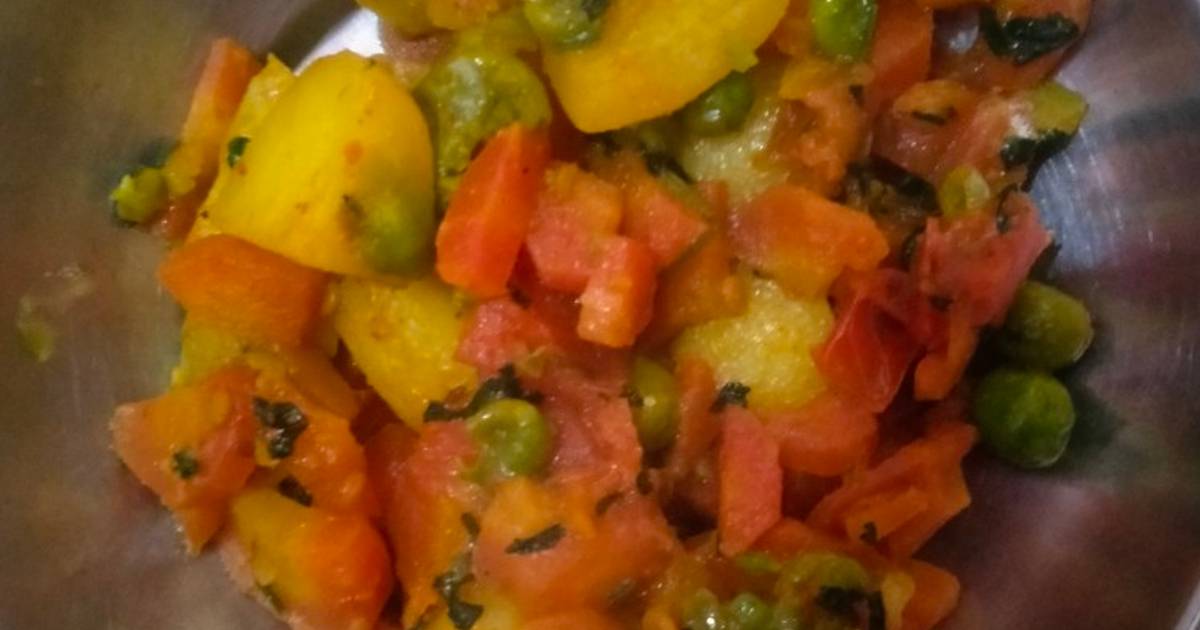 Gajar Matar Aloo Ki Sabji Recipe By Varsha Cookpad