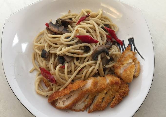 Resep Spaghetti Aglio Olio Mushroom And Chicken Strips