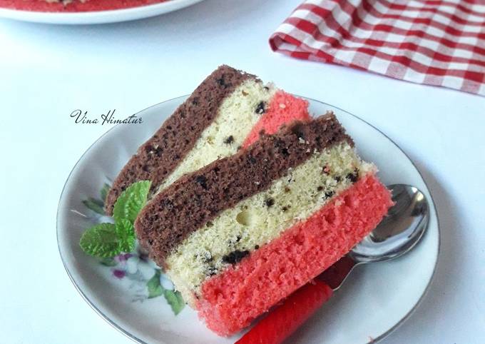 Resep Bolu Kukus Neapolitan Oleh Vina Himatur Cookpad