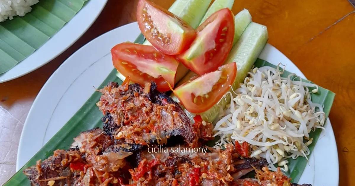 Resep Pecak Iwak Pe Khas Pemalang Oleh Cicilia Yustina Salamony Cookpad