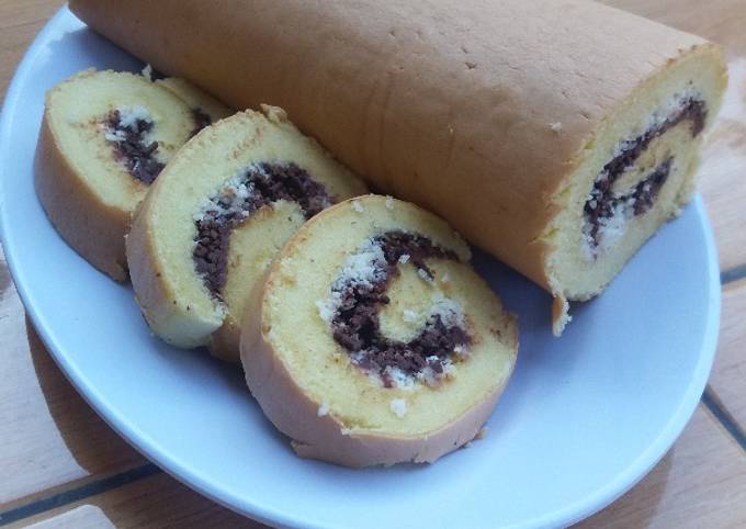 Resep Bolu Gulung Simple Oleh Retvina Cookpad