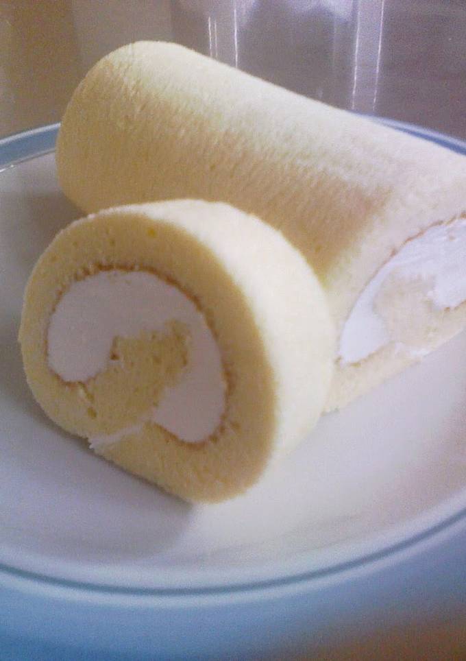 Airy Fluffy Rich Chiffon Roll Cake Recipe By Cookpad Japan Cookpad