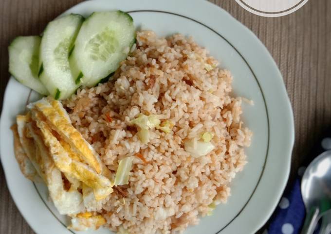 Resep 196 Nasi Goreng Kampung Ikan Asin Oleh Erlyn Bukhori Cookpad