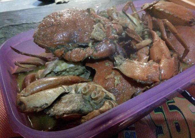 Resep Kepiting Bumbu Kuning Simpel Oleh Vivi Yolla Cookpad