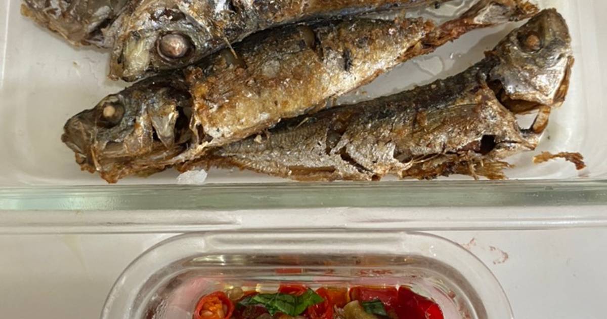 Resep Ikan Sarden Goreng Dengan Sambal Iris Oleh Menu Makan Nelia Cookpad