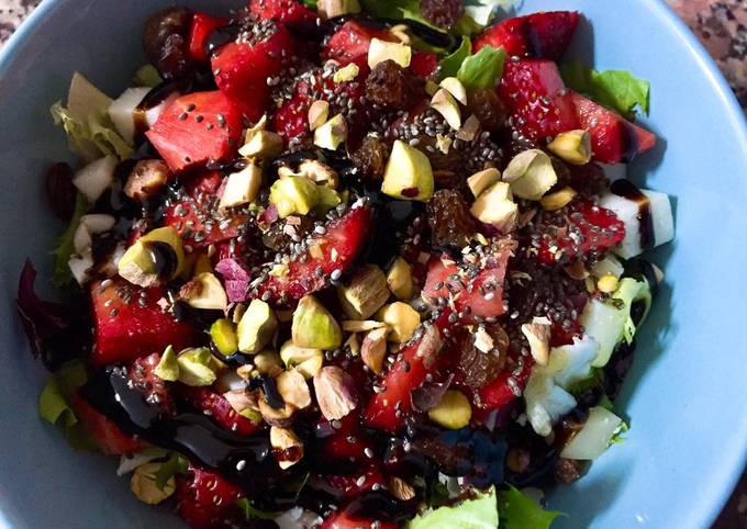 Ensalada R Pida Con Fresas Y Frutos Secos Al Pedro Xim Nez Receta De