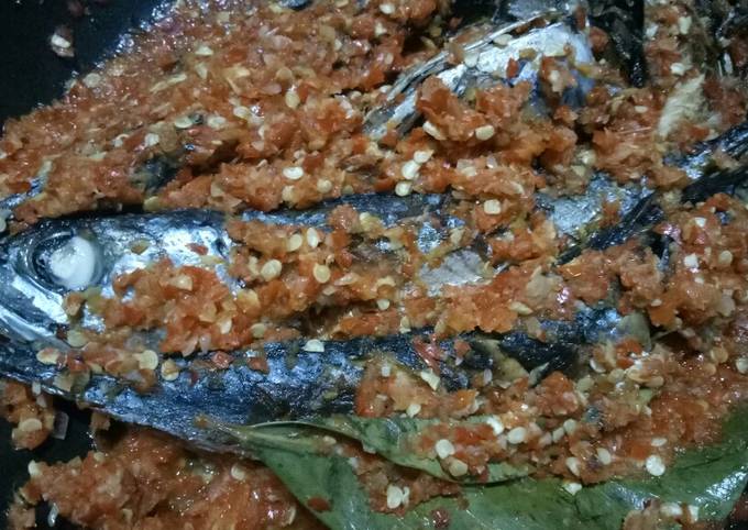 Resep Ikan Cue Balado Oleh Nofi Mpii Cookpad