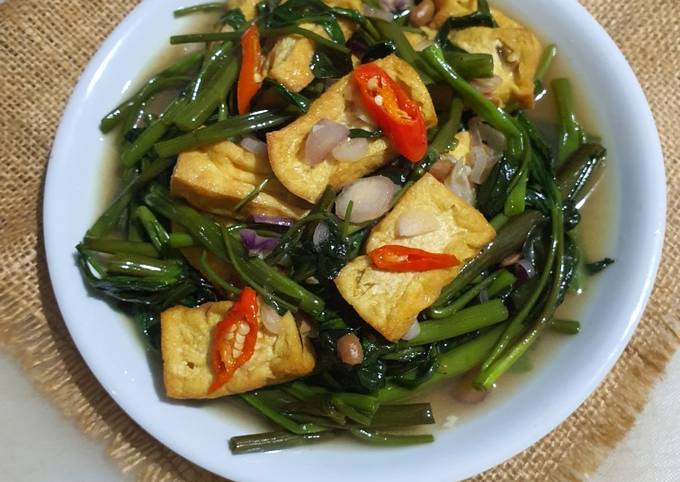 Resep Tumis Kangkung Tauco Ala Fe Oleh CIA Febri Cookpad