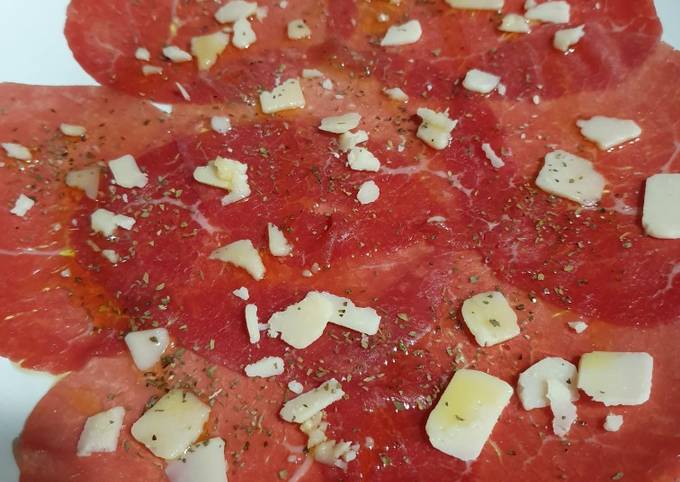 Carpaccio De Ternera Con Queso Parmesano Y Salsa Citronette Receta De