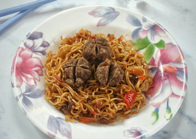 Resep Indomie Goreng Pedas Oleh SyifAndi Cookpad