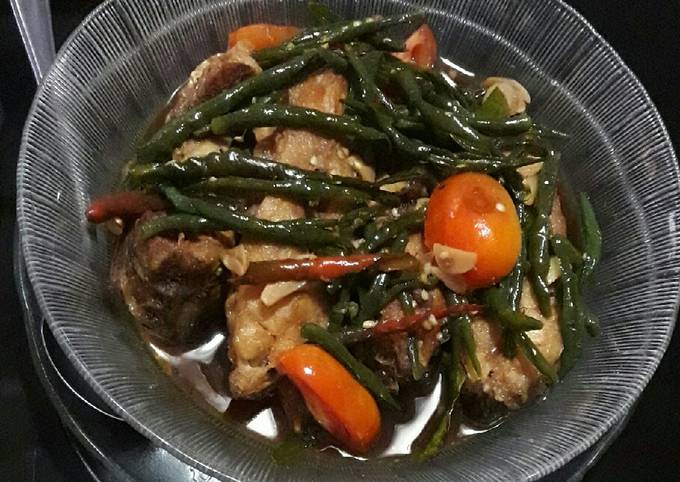 Resep Gurame Kecap Cabai Hijau Oleh Yohana Amalia Dwiaryani Cookpad