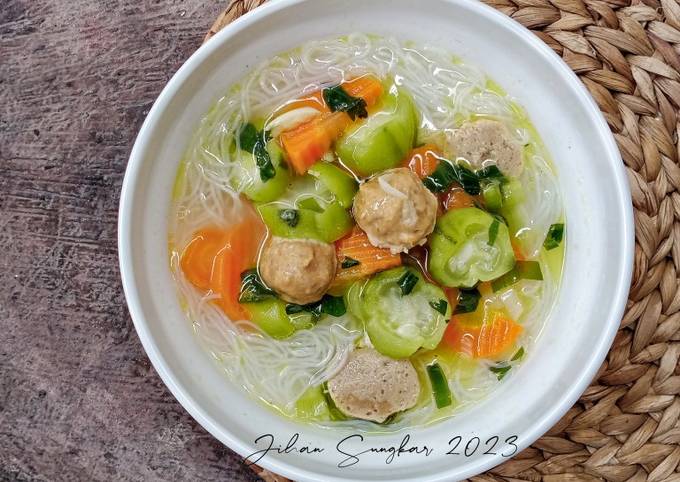 Resep Sup Oyong Bakso Oleh Jihan Mustofa Sungkar Cookpad