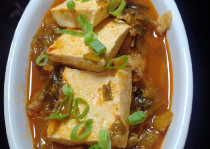 Resep Kimchi Jjigae Kimchi Stew Oleh Dapur Andwina Cookpad