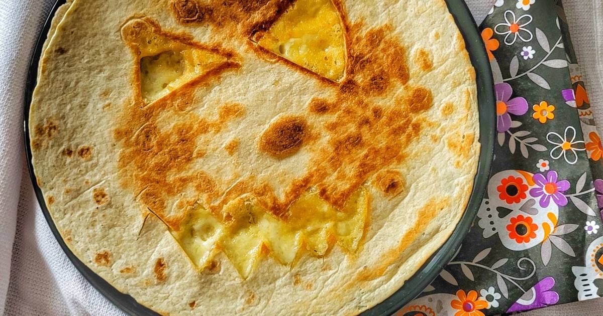 Sajtos Tortilla Halloween Ra Liza K Kuszos L Ny Receptje Cookpad