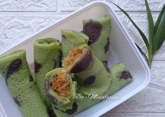 Resep Dadar Gulung Polkadot Daun Suji Oleh Midafaresa Cookpad