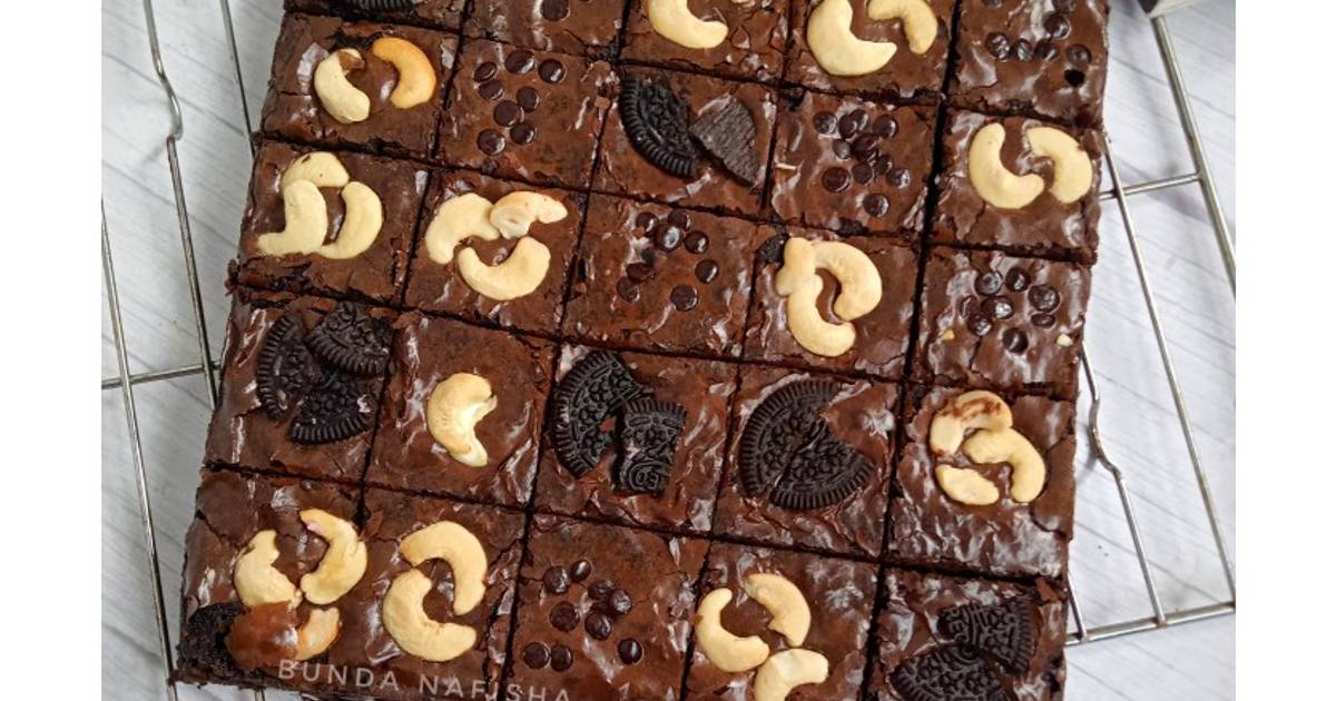 Resep Shiny Brownies Oleh Bunda Nafisha Cookpad