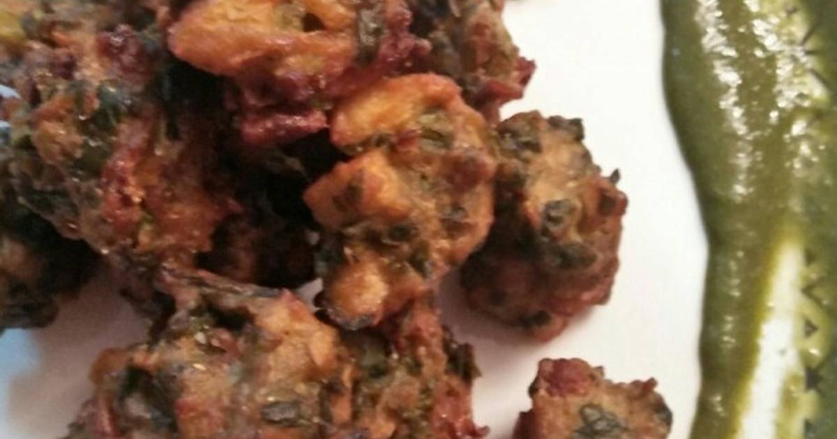 Mix Saag Aalu Ke Pakode Recipe By Kavita Kapoormehrotra 1 Cookpad