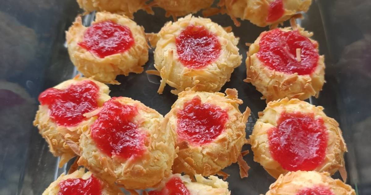 Resep Strawberry Thumb Print Cookies Oleh Tri Lestari Cookpad