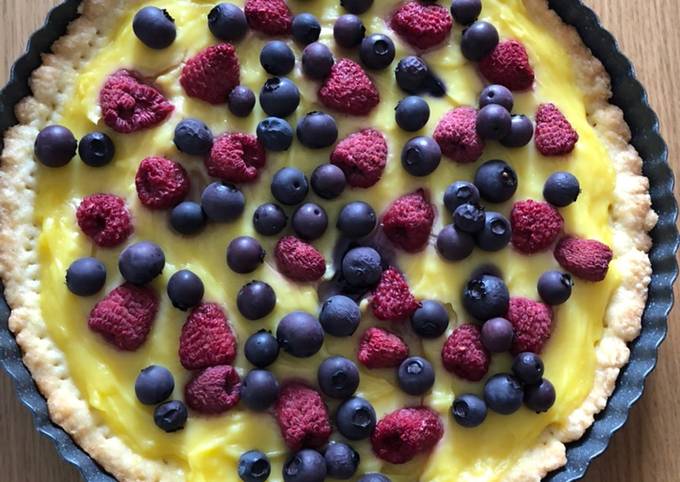 Ricetta Crostata Con Crema Pasticcera E Frutti Di Bosco Di Ele Cookpad