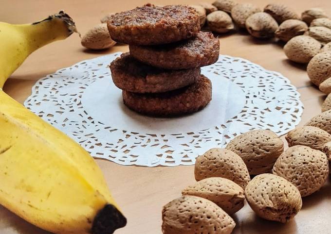 Galletas de banana y almendras sin azúcares agregados ni edulcorantes