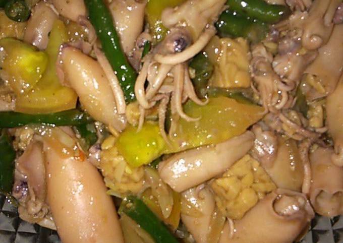 Resep Cumi Asin Cabe Hijau Pedas Oleh Hanifah Adiyanti Cookpad