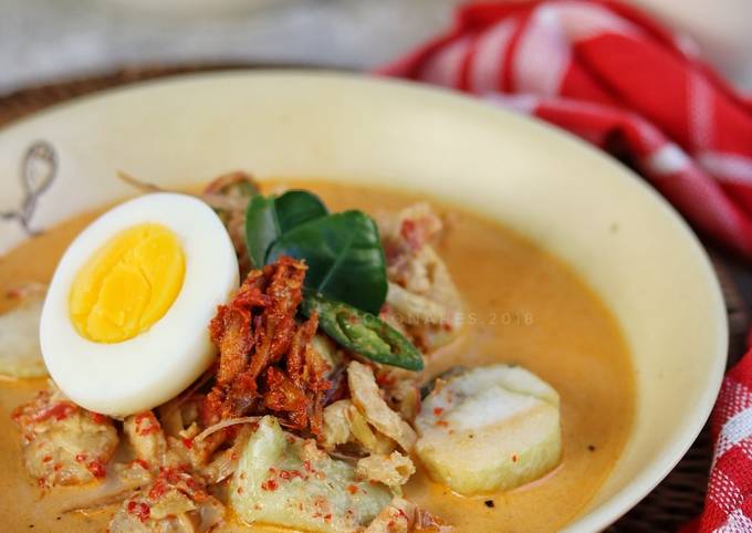 Resep Lontong Cap Go Meh Edisi Kecombrang Oleh Hes Hidayat Cookpad