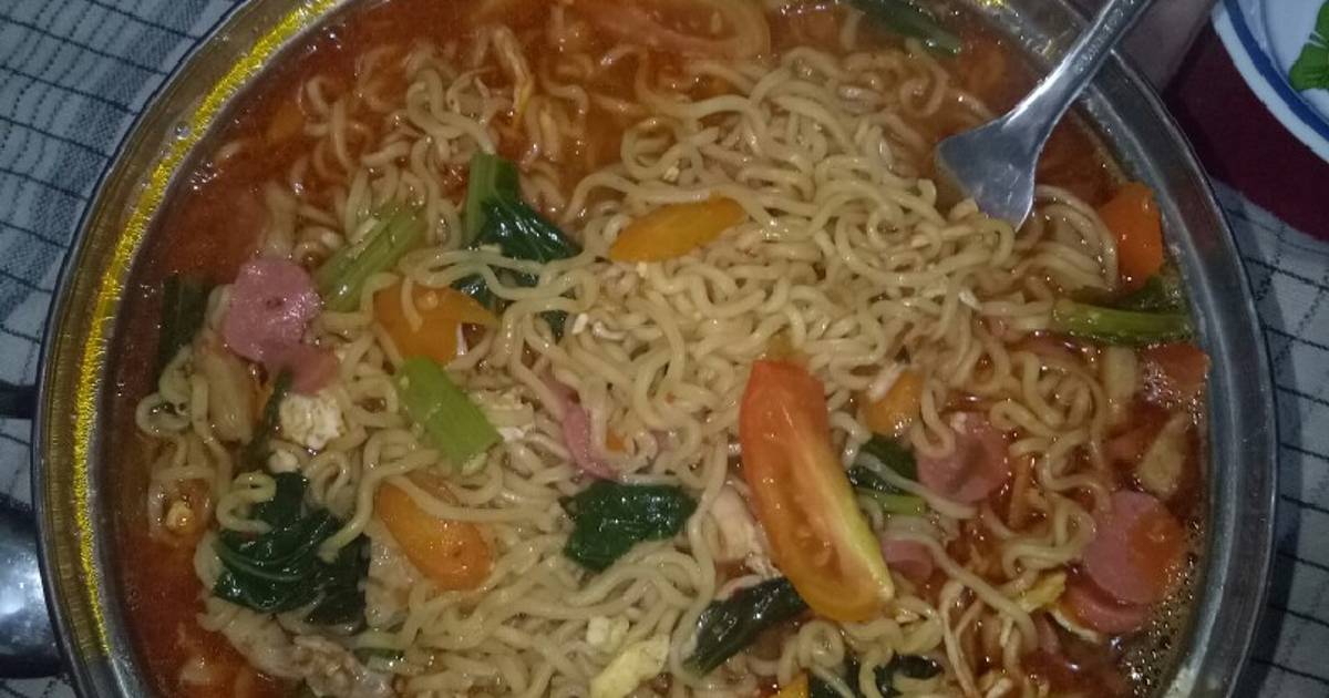 Resep Mie Tek Tek Indomie Super Pedas Special Oleh Cici Achy Cookpad