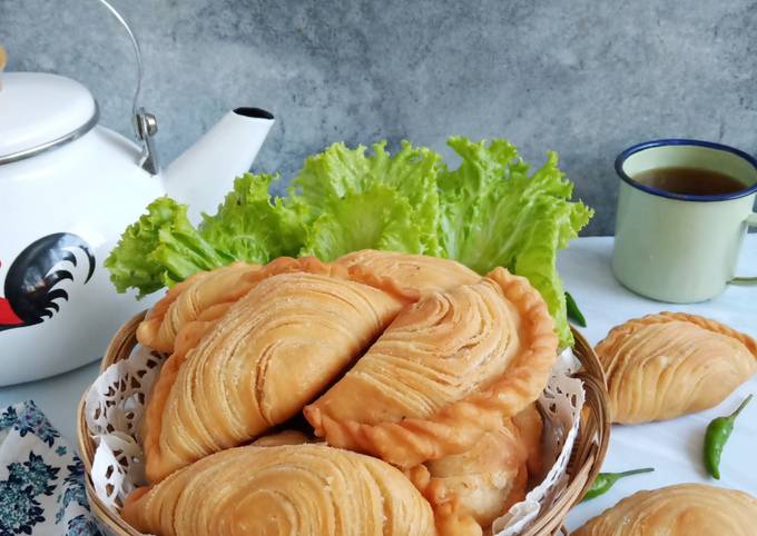 Resep Chicken Curry Puff Oleh Ummu Khal Kitchen Cookpad