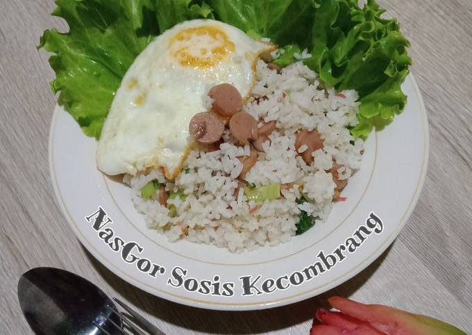 Resep NasGor Sosis Kecombrang Oleh Mamaraffiyya Cookpad