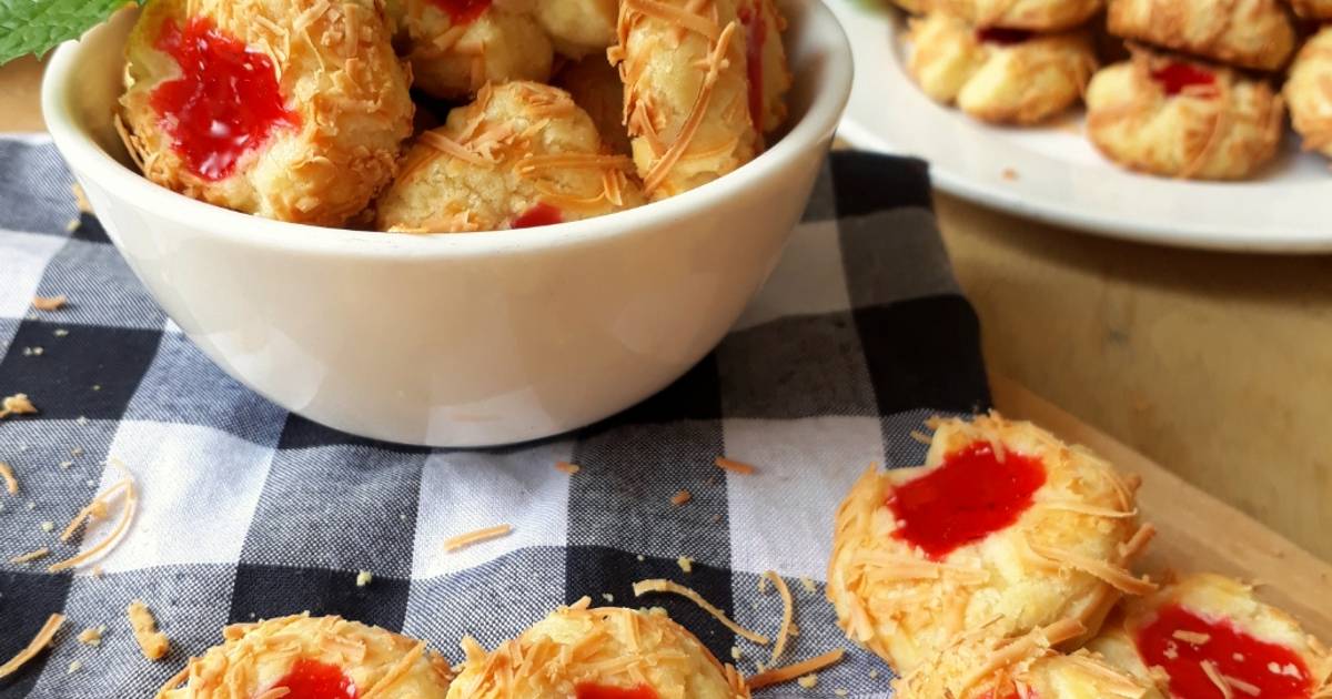 Resep Strawberry Thumbprint Cookies Oleh Wina Septiani Cookpad