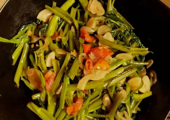 Resep Tumis Kangkung Terasi Oleh Kiki Auliya Dediyanto Cookpad