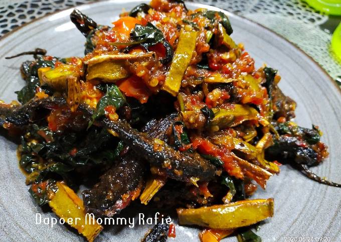 Resep Belut Pedas Sambal Pete Kemangi Oleh Aysha Ailani Arka Cookpad