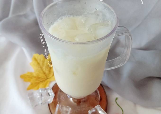 Resep Es Susu Yakult Oleh Ayu Putri Irianto Cookpad