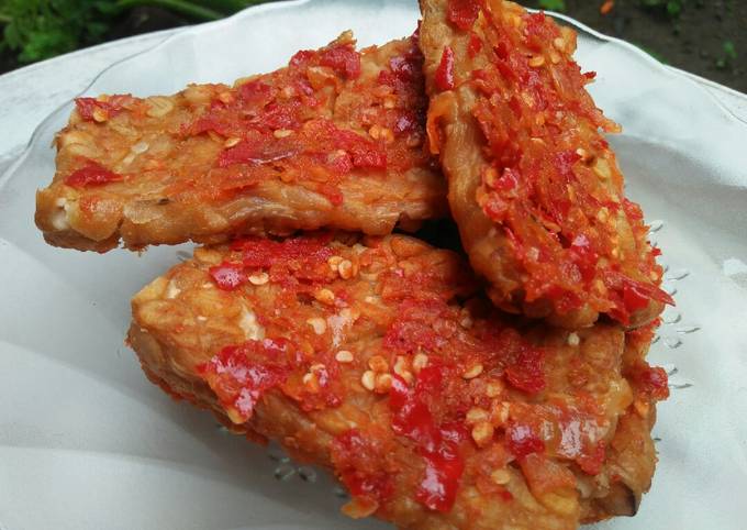 Resep Tempe Penyet Sambel Mentah Oleh Mikaila Wartegan Cookpad